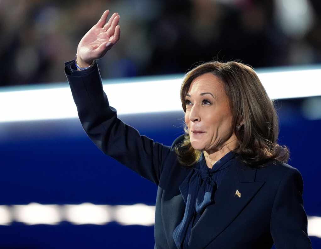 Kamala Harris Lags Behind Biden And Clinton In Polls Against Trump