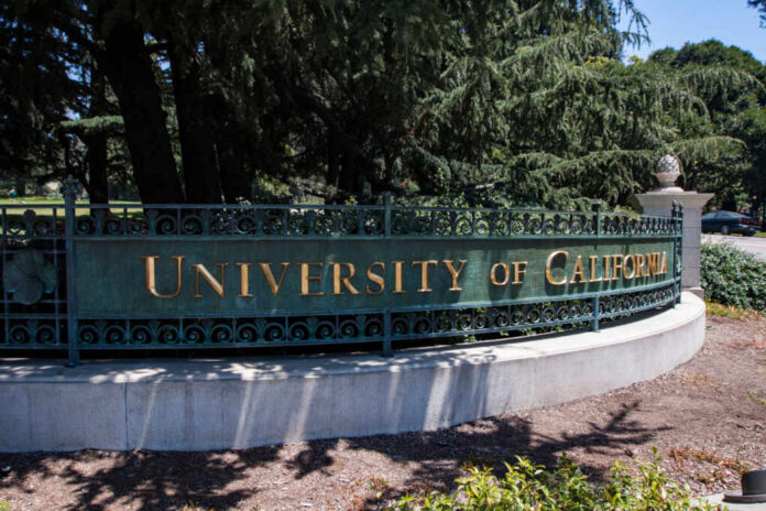 Berkeley,,Usa,-,January,3,2011:,The,Sign,Of,University