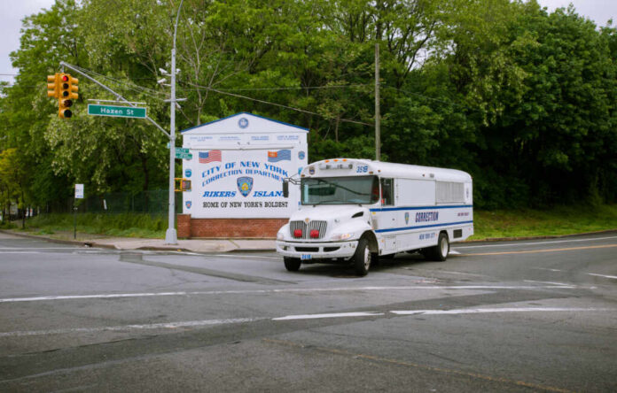 New,York,Ny/usa-may,18,,2011,The,Entrance,To,The,Rikers