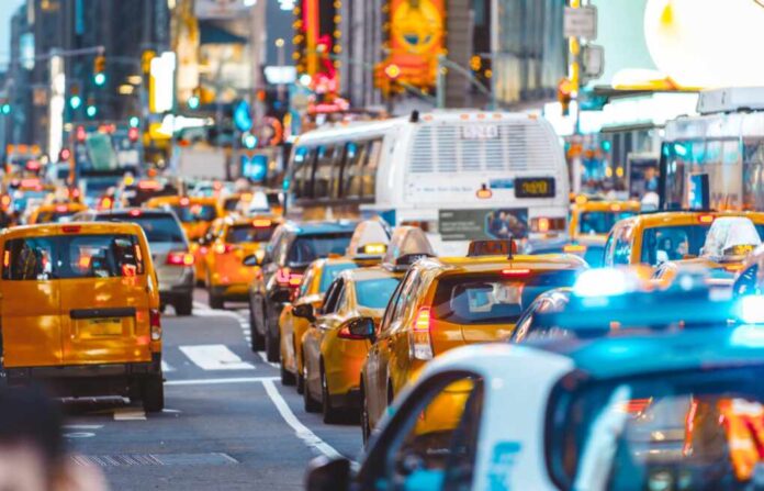 Urban,Jungle,Scene,With,Cars,And,Traffic,In,New,York