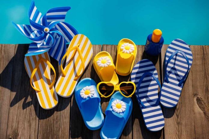 Beach,Flip-flops,And,Sunglasses,On,Wooden,Background.,Things,For,Vacation
