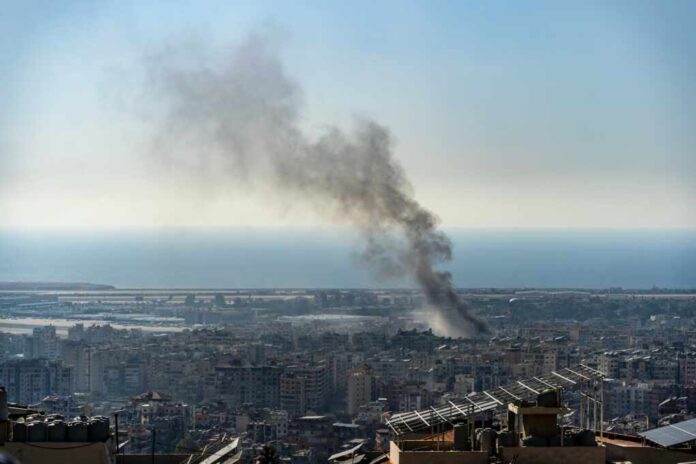 Smoke,From,Israeli,Airstrike,On,Beirut,Southern,Suburbs,,Lebanon,Amid
