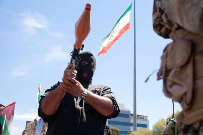 Quds,Day,,An,Iranian,Soldier,With,An,Rpg,Attacking,Israel.