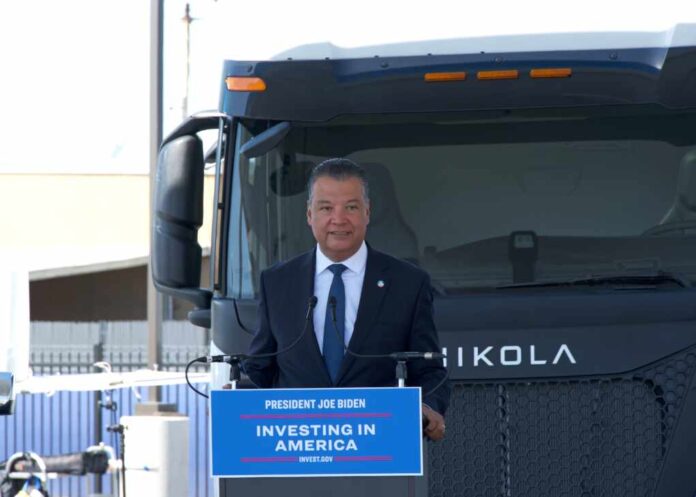 Oakland,,Ca,-,Aug,30,,2024:,Senator,Alex,Padilla,Speaking
